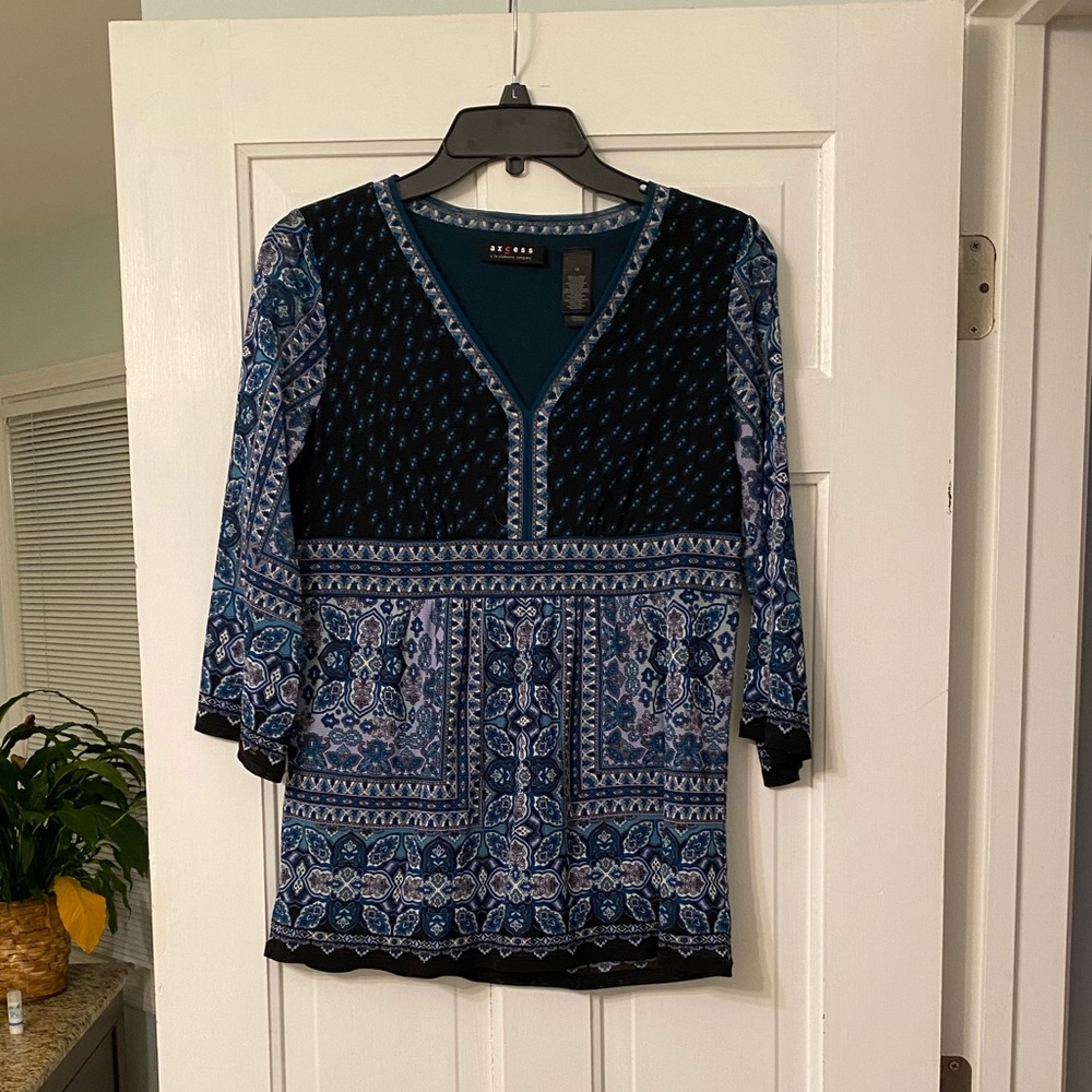 Cute blue blouse